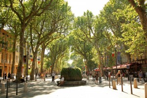 Cours_Mirabeau,_Aix-en-Provence